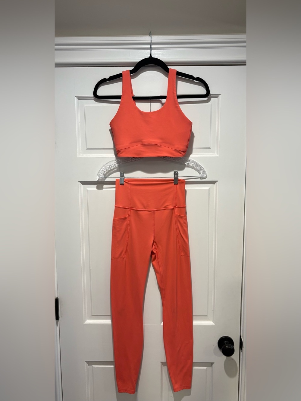 All In Motion Coral High-Rise Leggings with Matching Sports Bra XS